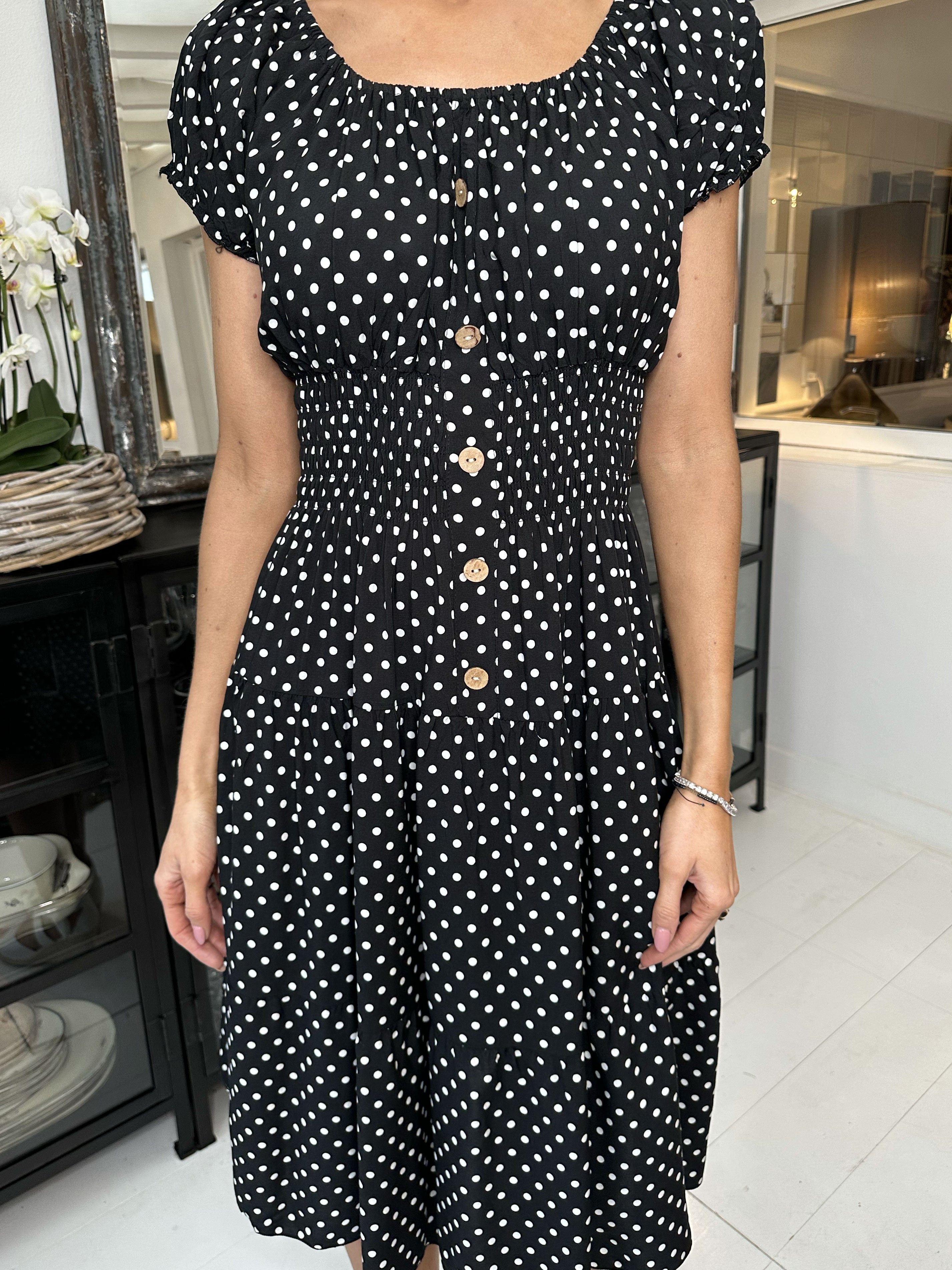 Finalia dot short - Sød kjole med prikker og elastik i taljen